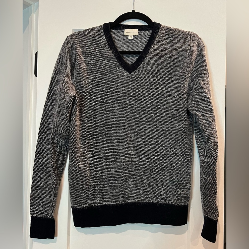 Club Monaco V-Neck Sweater (w/pilling)